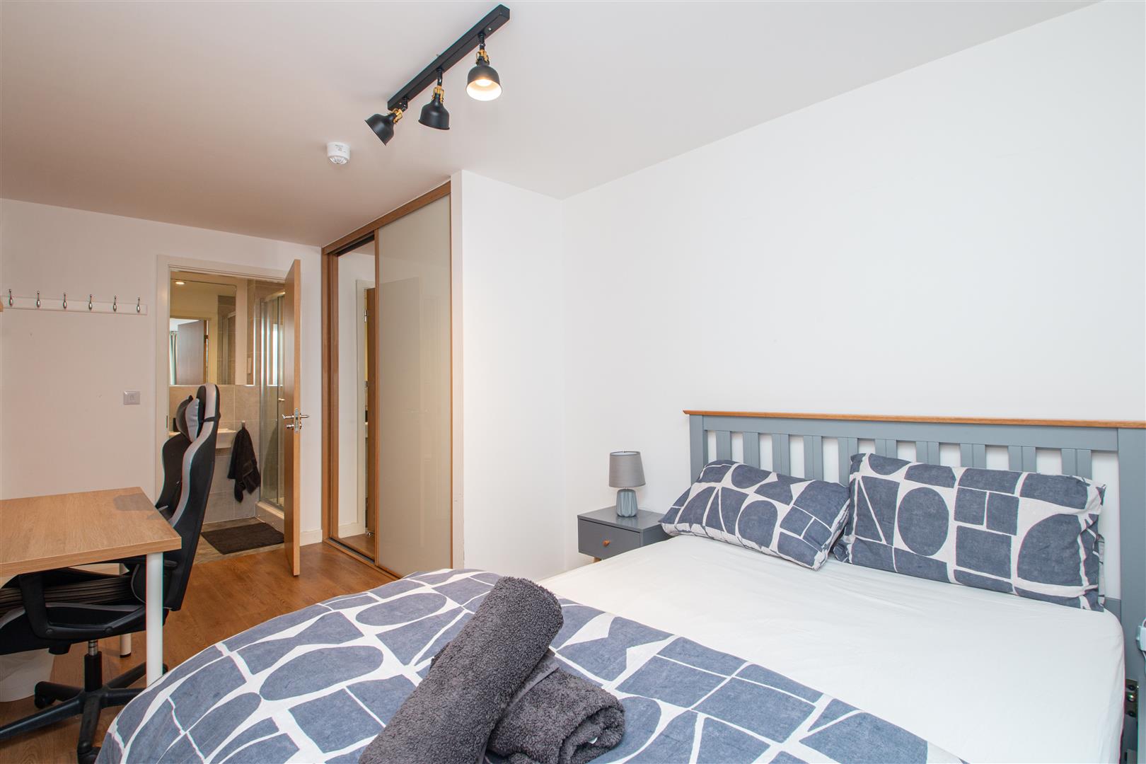 2 Gambit Avenue, Oakgrove, Milton Keynes